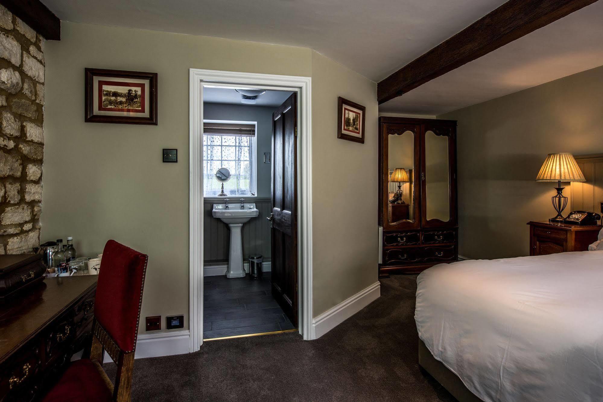 Widbrook Grange Guest House Bradford-On-Avon Екстериор снимка